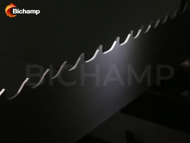 Versatile Industrial Bandsaw Blades Triple Chip For Steel Cutting